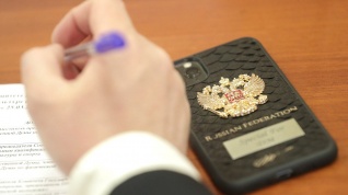 Жители Донбасса и Украины, получившие убежище в России, смогут оставить себе свой паспорт