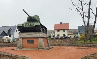 Мемориал советским солдатам отреставрировали в Германии
