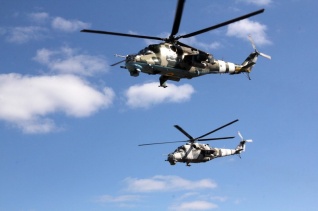 Власти ДНР заявили о четырех вертолетах США под Днепропетровском