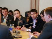 Роберт Шлегель провел встречу с молодыми дипломатами 