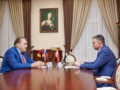 Глава Приднестровья провел встречу с Юрием Мищеряковым