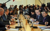 Главы МИД России и Азербайджана отметили активный диалог двух стран на высшем уровне