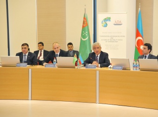 В Баку состоялся круглый стол, посвященный нейтралитету Туркменистана