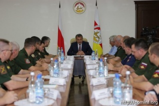Анатолий Бибилов встретился с делегацией Министерства обороны Российской Федерации