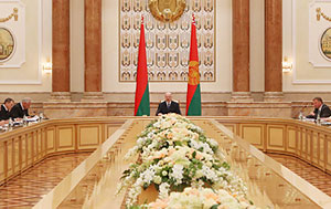 Беларусь продолжит укреплять стратегическое партнерство с Россией - Лукашенко