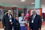 Парламентарии ОДКБ посещают избирательные участки в Минске