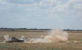 Танкисты российской военной базы ЮВО в Армении обучаются по новым методикам «танкового спринта»
