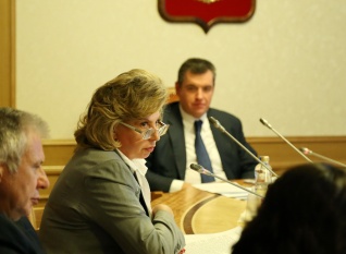 Леонид Слуцкий и Татьяна Москалькова приняли участие в обсуждении проблем соотечественников