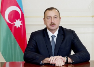 Ильхам Алиев поздравил президента Кыргызстана