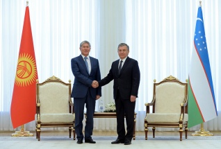 Состоялся государственный визит президента Киргизии Алмазбека Атамбаева в Узбекистан