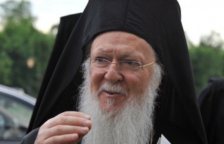 Рада просит Константинопольского патриарха признать независимость Киевского патриархата
