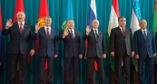 Нурсултан Назарбаев поздравил Киргизию со "спокойными" парламентскими выборами