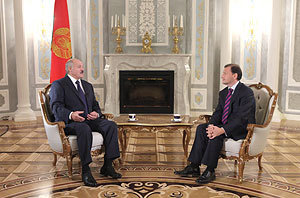 Лукашенко о минском саммите: никто не спорил, не ругался, не дрался за столом 
