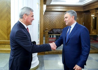 Вячеслав Володин и Владимир Андрейченко провели рабочую встречу