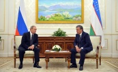 Президент России Владимир Путин встретился с Премьер-министром Узбекистана Шавкатом Мирзиёевым в ходе визита в Самарканд