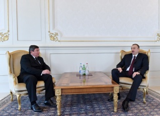 Президент Азербайджана принял верительные грамоты посла Кыргызстана