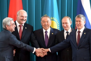 В Киргизии назвали плюсы участия страны в ЕАЭС 