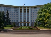 Оппозиция в Молдавии оспорила в суде поправки, ограничивающие печать избирательных бюллетеней на русском языке