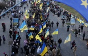 В Киеве проходят сразу три митинга с требованиями отставки мэра, премьера и прокурора