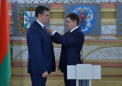 Белорусский орден Почета вручен председателю Комитета Госдумы России по делам СНГ