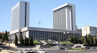 Азербайджан сделал выбор в пользу законодательства СНГ: в руководстве акционерных обществ появятся представители рабочих 