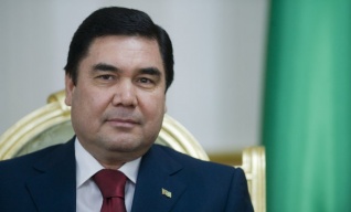 Президент Туркменистана поручил парламенту подготовить новый проект Конституции страны к сентябрю этого года