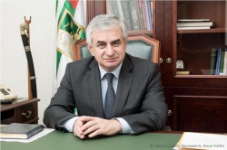 Президент Абхазии приедет в Москву на празднование 70-летия Победы