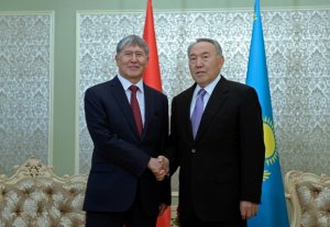 Президенты Кыргызстана и Казахстана обсудили сотрудничество в сфере энергетики