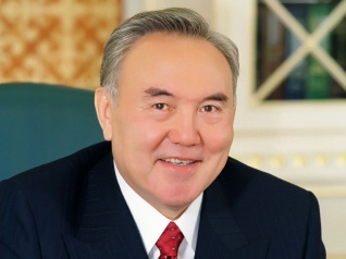 Нурсултан Назарбаев вступил в должность президента Казахстана