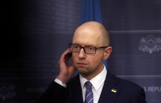 Арсений Яценюк: явка на украинских выборах чрезвычайно низкая, это очень плохой показатель